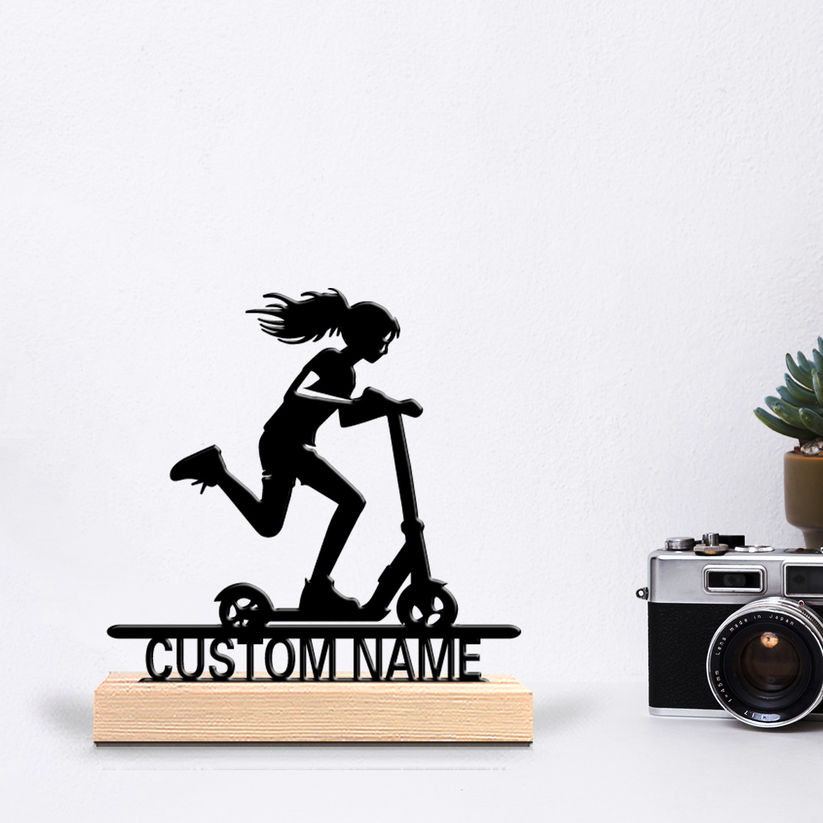 Art Craft Names - ประติมากรรมเหล็กสั่งทำพิเศษรูปสกู๊ตเตอร์ 1 ชิ้น พร้อมฐานไม้ สำหรับตกแต่งโต๊ะทำงานในบ้าน